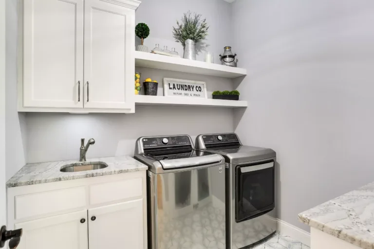 Custom laundry room cabinets