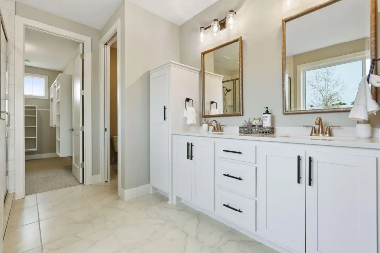 Custom bathroom vanity and cabinets