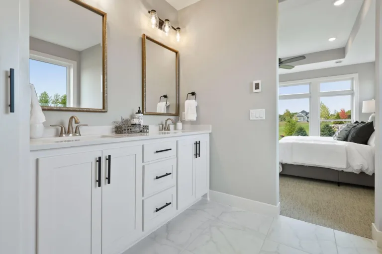 Custom bathroom vanity and cabinets