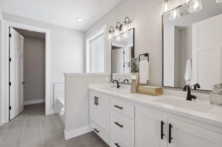Custom bathroom vanity and cabinets